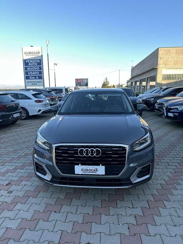 Usata Audi Q2 Admired 116 CV (85 kW) 2020 Grigio SUV