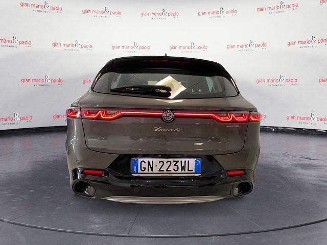 Usata Alfa Romeo Tonale Ti 160 CV (117 kW) 2023 Grigio scuro SUV