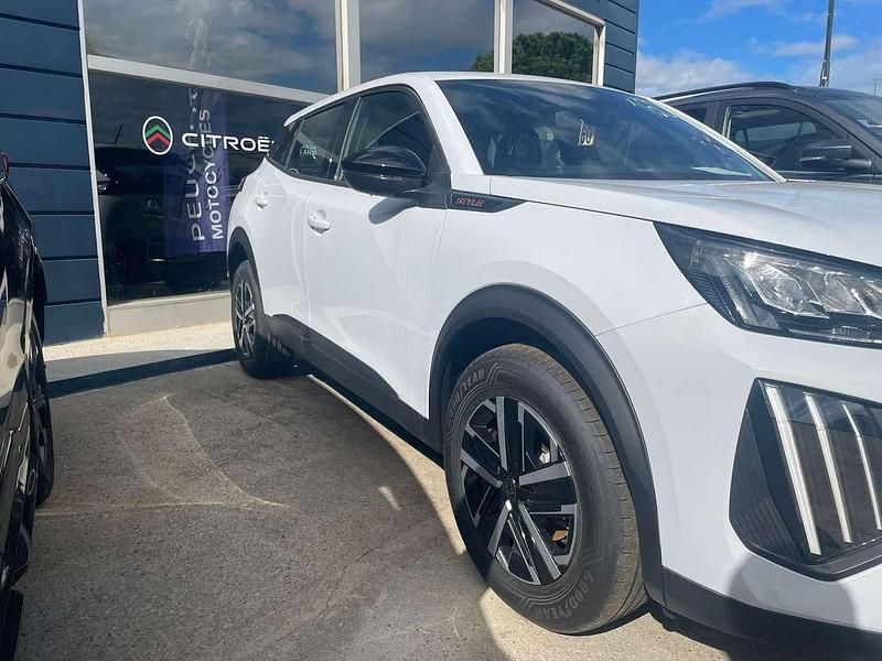 Nuova Peugeot 2008 Style 101 CV (74 kW) 2025 Bianco SUV