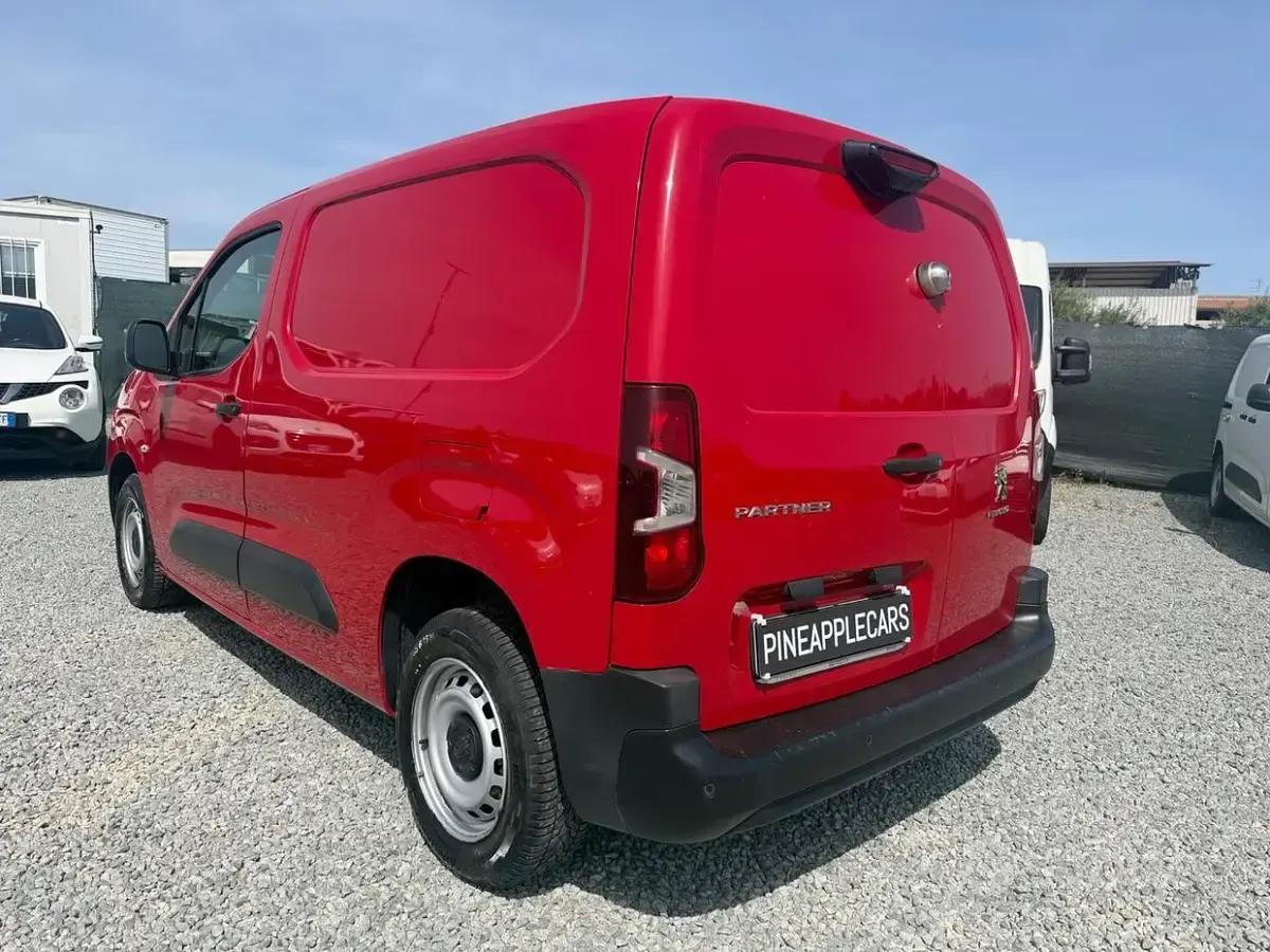 Usata Peugeot Partner 102 CV (75 kW) 2020 Rosso Monovolume