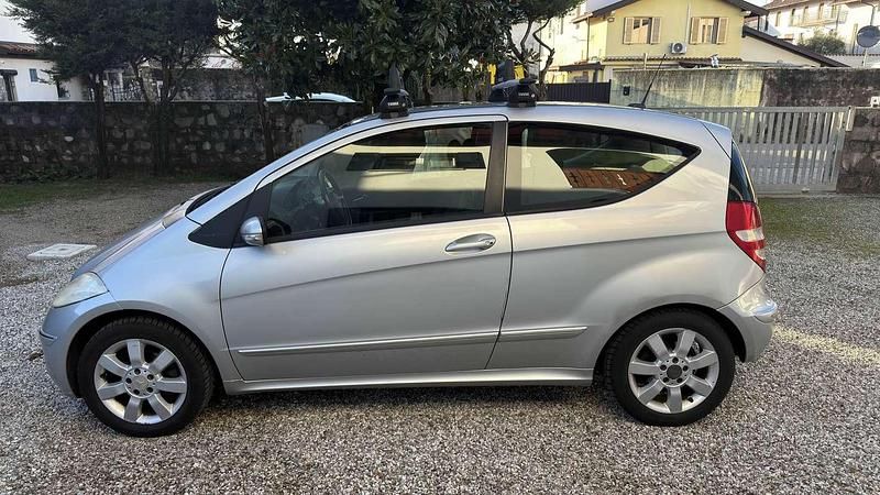Usata Mercedes A170 Elegance 116 CV (85 kW) 2008 Argento Coupé