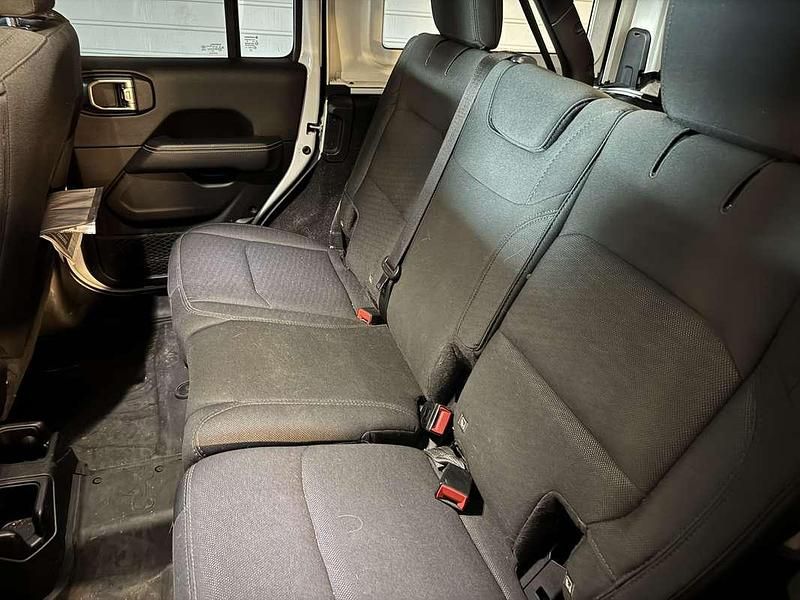 Usata Jeep Wrangler Unlimited Sahara 200 CV (147 kW) 2020 SUV