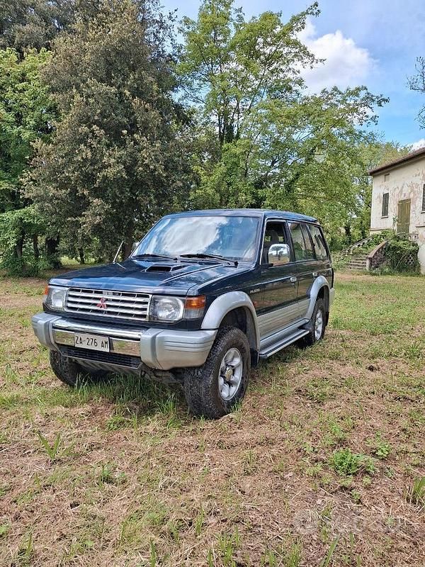 Usata Mitsubishi Pajero 1997 Blu SUV