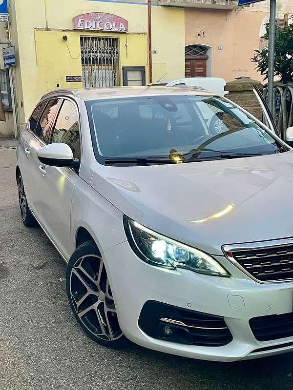 Usata Peugeot 308 Allure 120 CV (88 kW) 2017 Bianco Station wagon