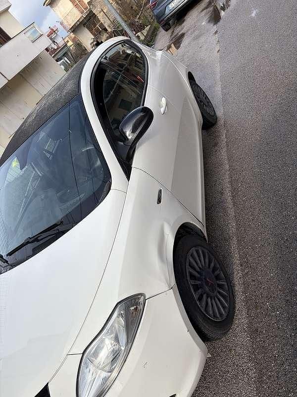 Usata Lancia Ypsilon 69 CV (50 kW) 2014 Utilitaria