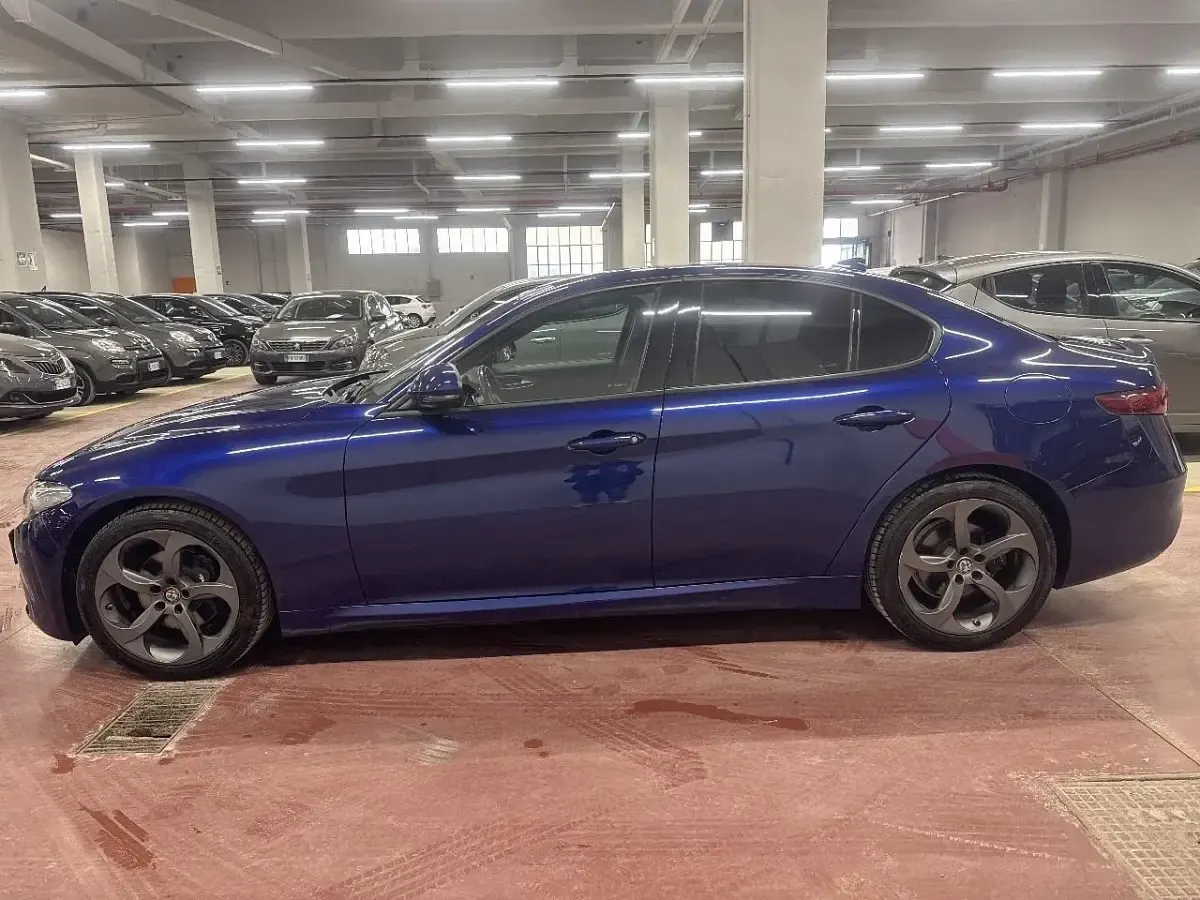 Usata Alfa Romeo Giulia Sprint 190 CV (139 kW) 2020 Blu Berlina
