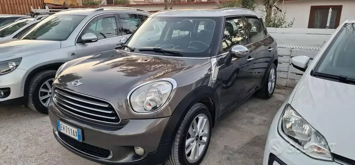 Usata Mini Cooper D Countryman 111 CV (81 kW) 2014 Grigio SUV