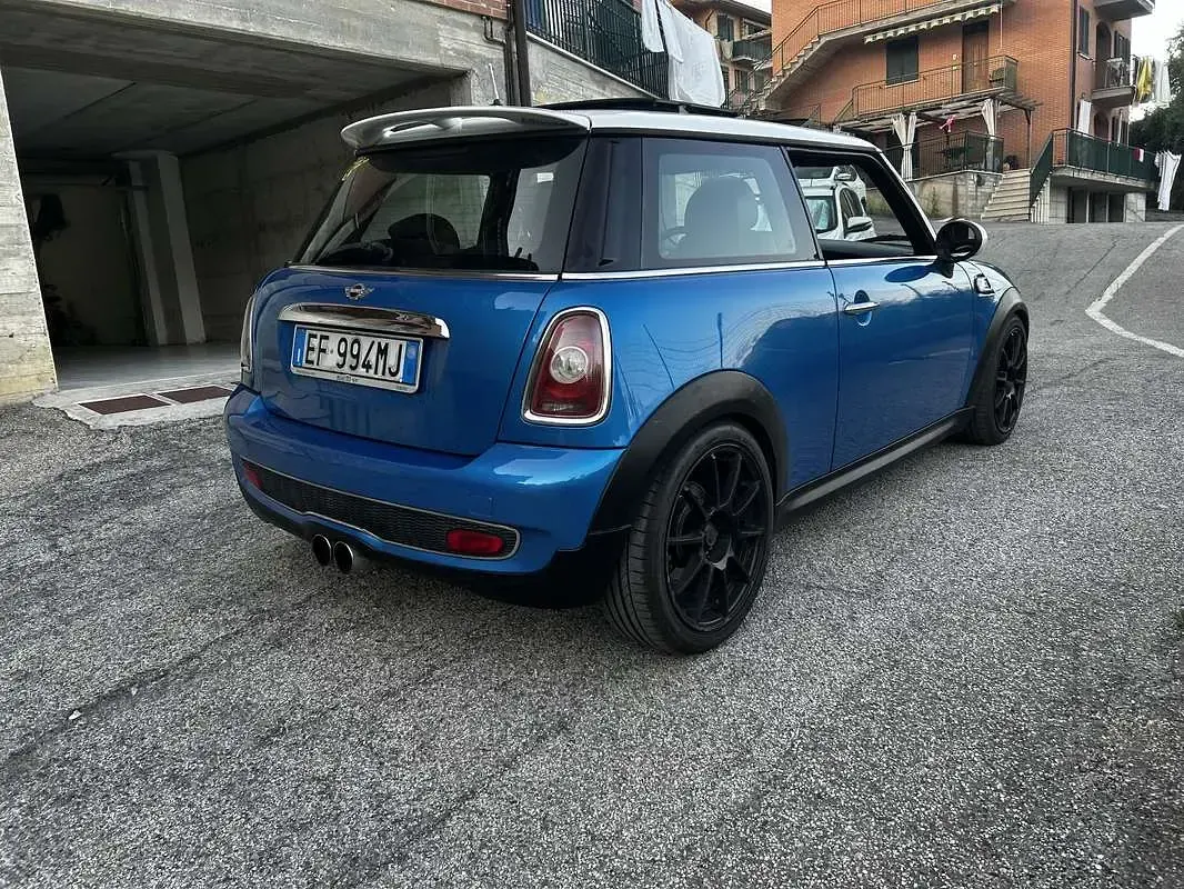 Usata Mini Cooper S Salt 175 CV (128 kW) 2007 Blu Utilitaria
