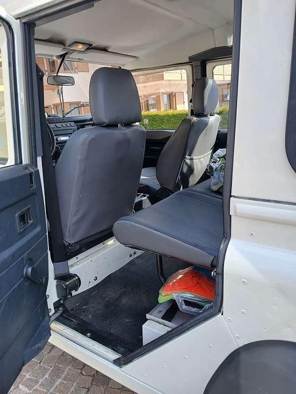 Usata Land Rover Defender S 122 CV (89 kW) 2007 Station wagon