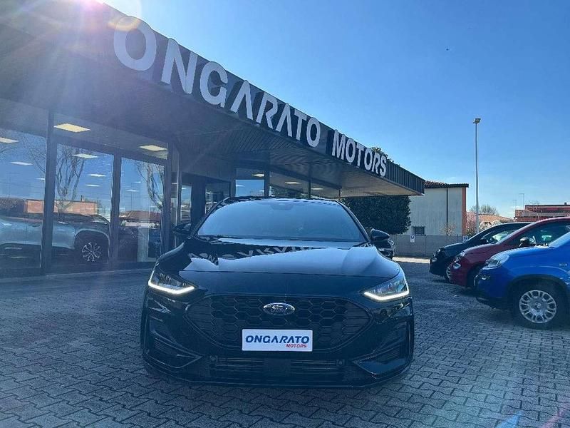 Usata Ford Focus ST-Line 116 CV (85 kW) 2025 Nero Utilitaria