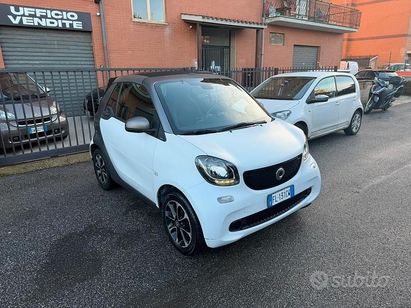 Usata Smart ForTwo Cabrio Passion 89 CV (65 kW) 2017 Bianco Cabrio