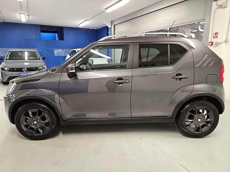 Usado Suzuki Ignis 83 CV (61 kW) 2025 Gris SUV