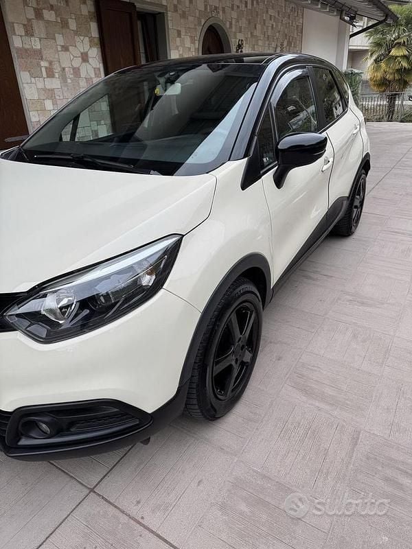 Usata Renault Captur 90 CV (66 kW) 2014 Bianco SUV