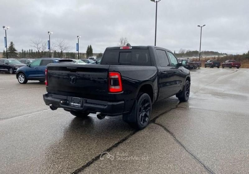 Usata RAM 1500 401 CV (294 kW) 2022 Nero metallizzato Pick-up