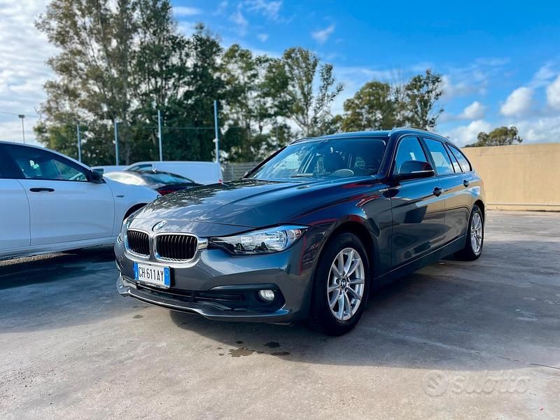 Mineralgrau metallizzato (b39) Usata 2016 BMW 318 Advantage Station wagon | 12.900 € (Buon prezzo) - Immagine 1/4