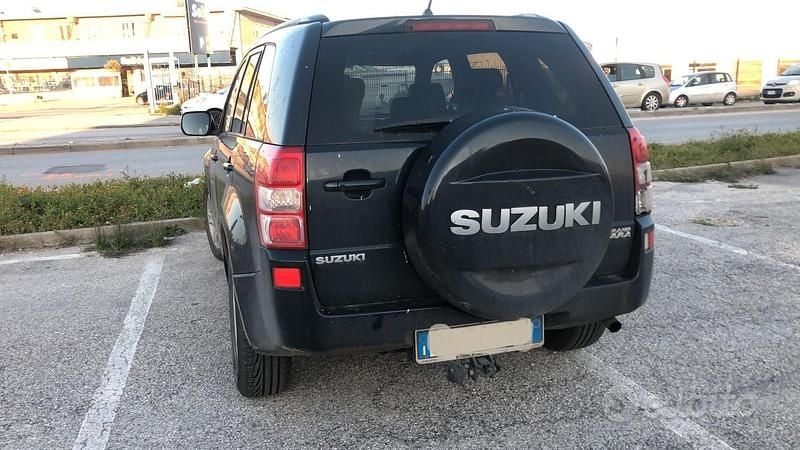 Usata Suzuki Grand Vitara 129 CV (94 kW) 2006 Nero SUV