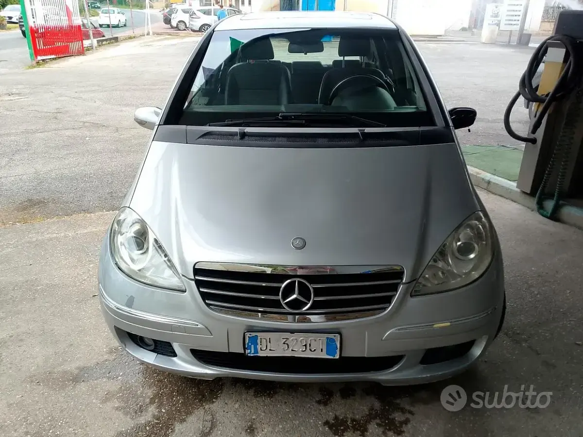 Usata Mercedes A180 109 CV (80 kW) 2007 Grigio Berlina
