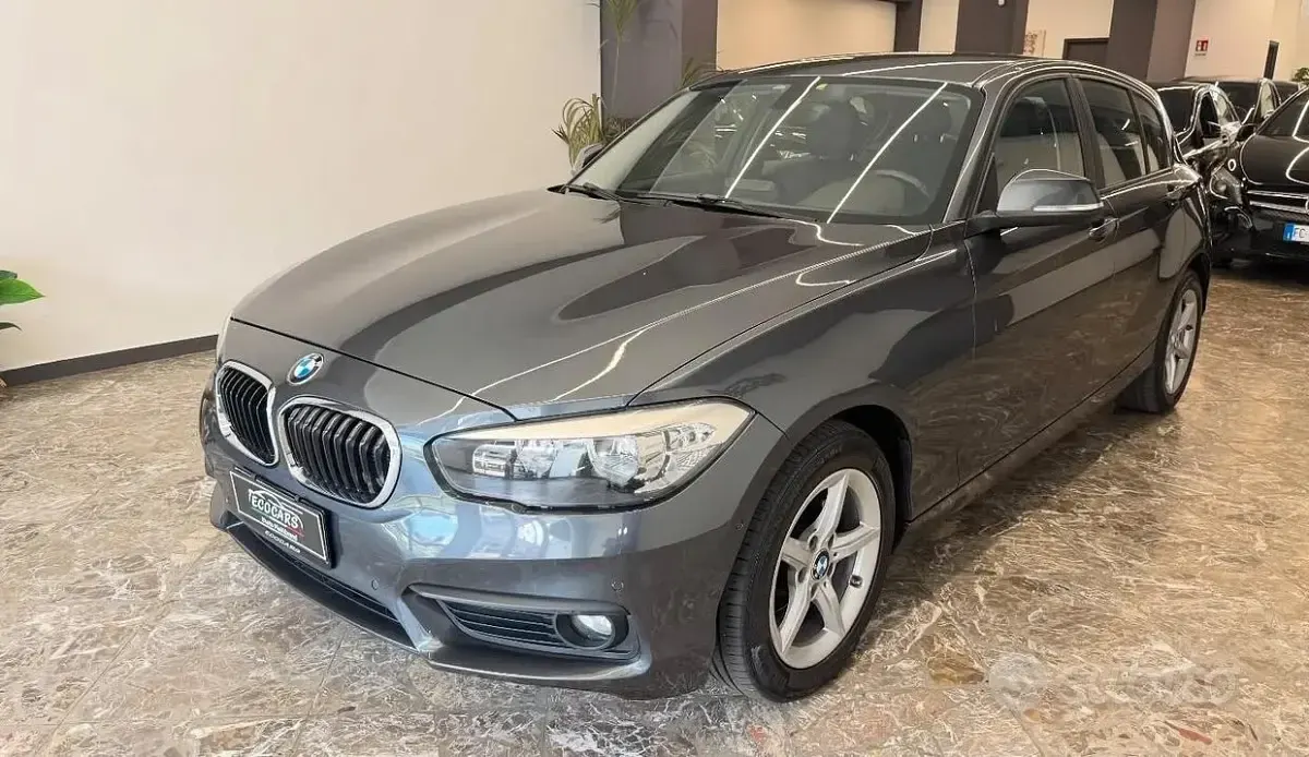 Usata BMW 118 Advantage 150 CV (110 kW) 2015 Grigio Utilitaria