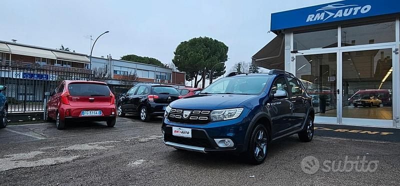 Usata Dacia Sandero Stepway 90 CV (66 kW) 2018 Blu Berlina