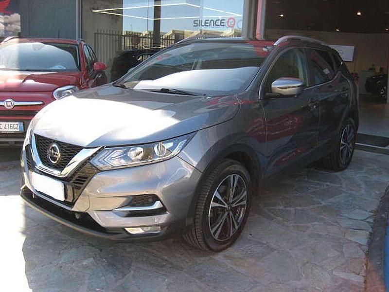 Usata Nissan Qashqai N-Connecta 140 CV (102 kW) 2021 Grigio SUV