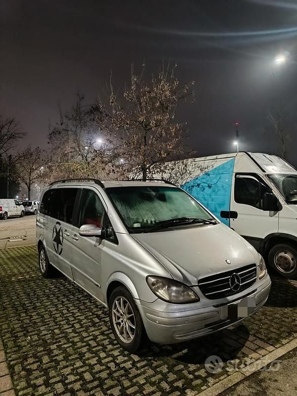 Usata Mercedes Viano 115 CV (84 kW) 2004 Grigio Monovolume