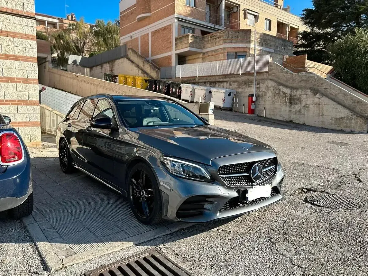 Usata Mercedes C220 AMG 194 CV (142 kW) 2019 Station wagon