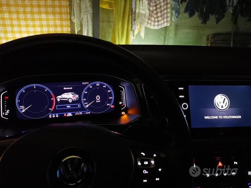 Usata VW T-Roc Advance 116 CV (85 kW) 2019 Bianco SUV