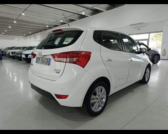 Usata Hyundai ix20 Classic 77 CV (56 kW) 2012 Bianco Utilitaria