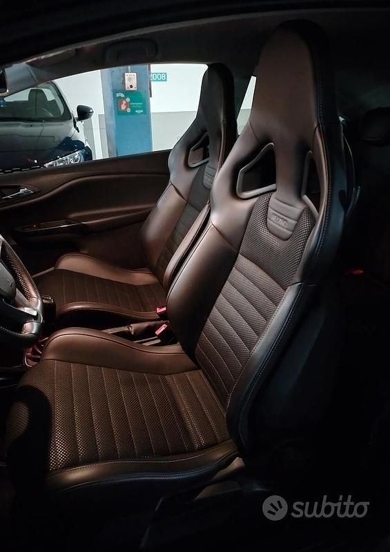 Usata Opel Corsa OPC 207 CV (152 kW) 2016 Berlina