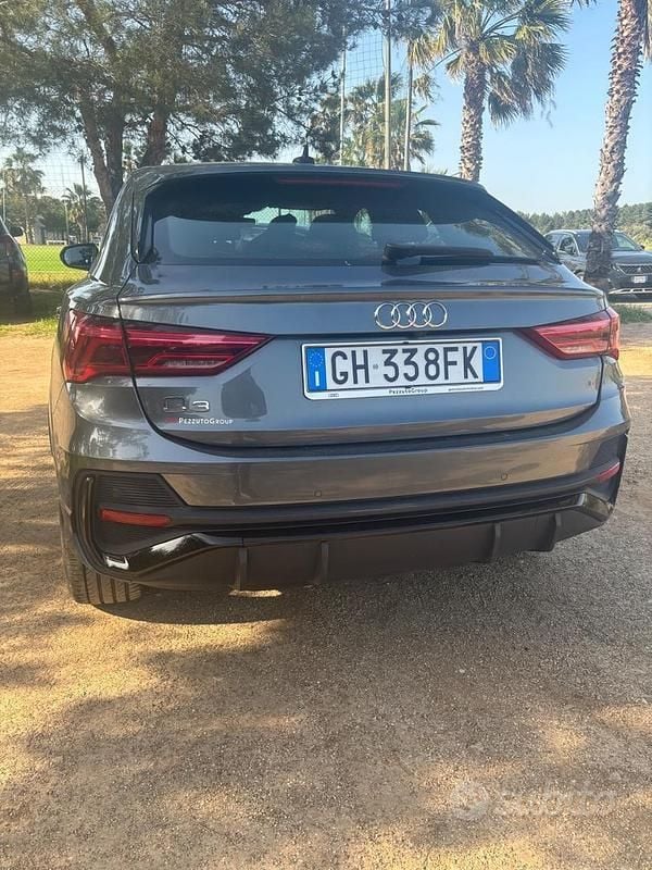 Usata Audi Q3 S-Line 150 CV (110 kW) 2022 Grigio SUV