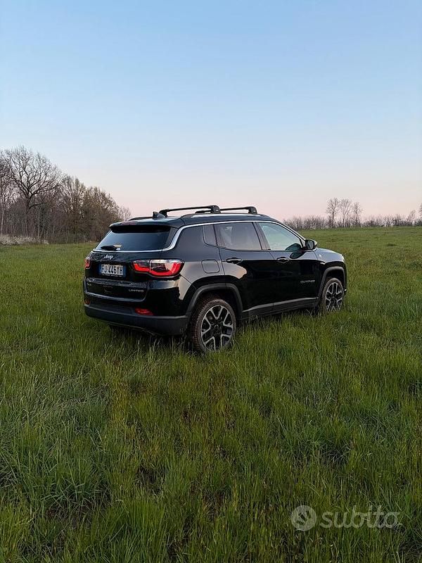 Usata Jeep Compass Limited 140 CV (102 kW) 2017 Nero SUV