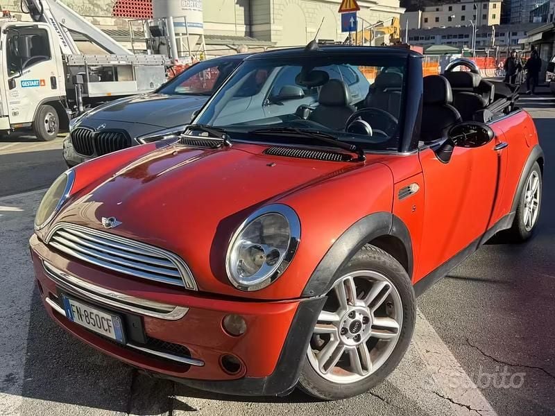 Usata Mini Cooper Cabriolet 126 CV (92 kW) 2004 Arancione Cabrio