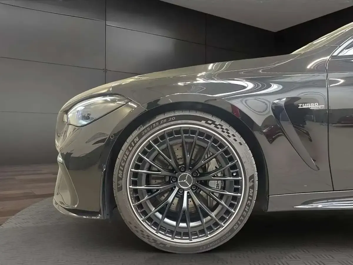 Usata Mercedes CLE53 AMG AMG 449 CV (330 kW) 2025 Metallicalacca obsidian nero Coupé