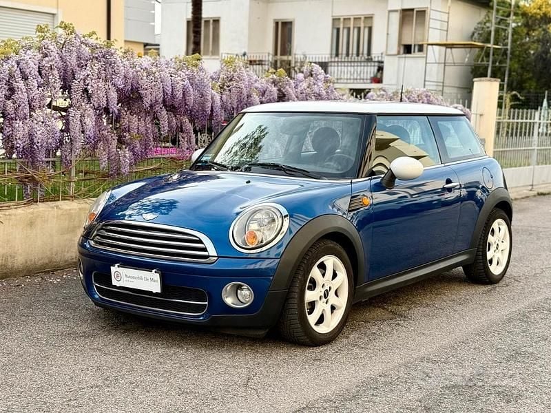 Usata Mini Cooper D 109 CV (80 kW) 2008 Blu Utilitaria