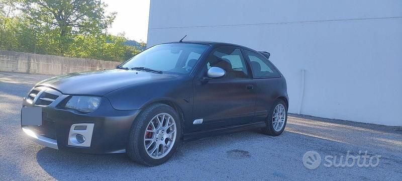 Usata MG ZR 105 CV (77 kW) 2004 Utilitaria