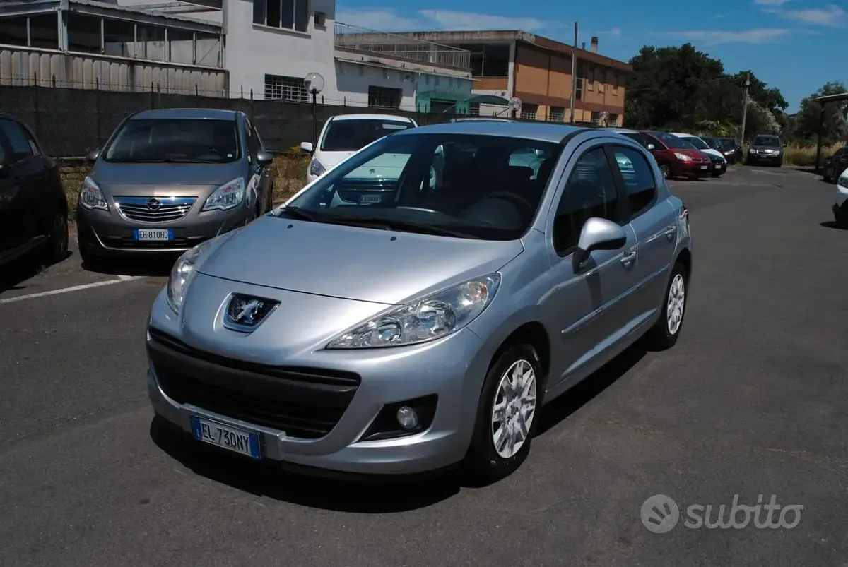 Usata Peugeot 207 68 CV (50 kW) 2012 Berlina