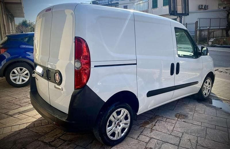 Usata Fiat Doblò 95 CV (69 kW) 2021 Other Monovolume