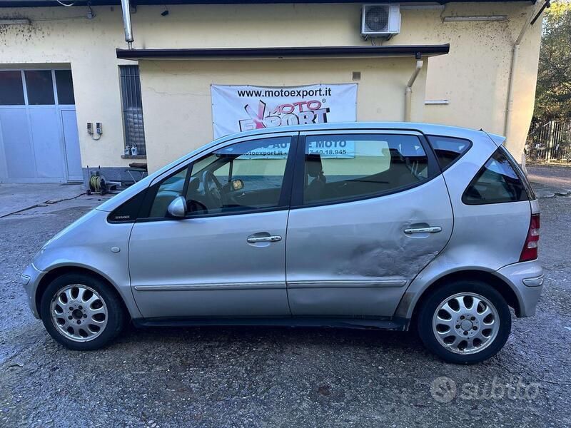 Usata Mercedes A170 Avantgarde 95 CV (69 kW) 2003 Argento Monovolume