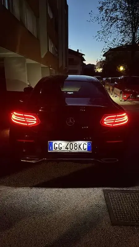 Usata Mercedes C220 Premium Plus 194 CV (142 kW) 2020 Nero Coupé
