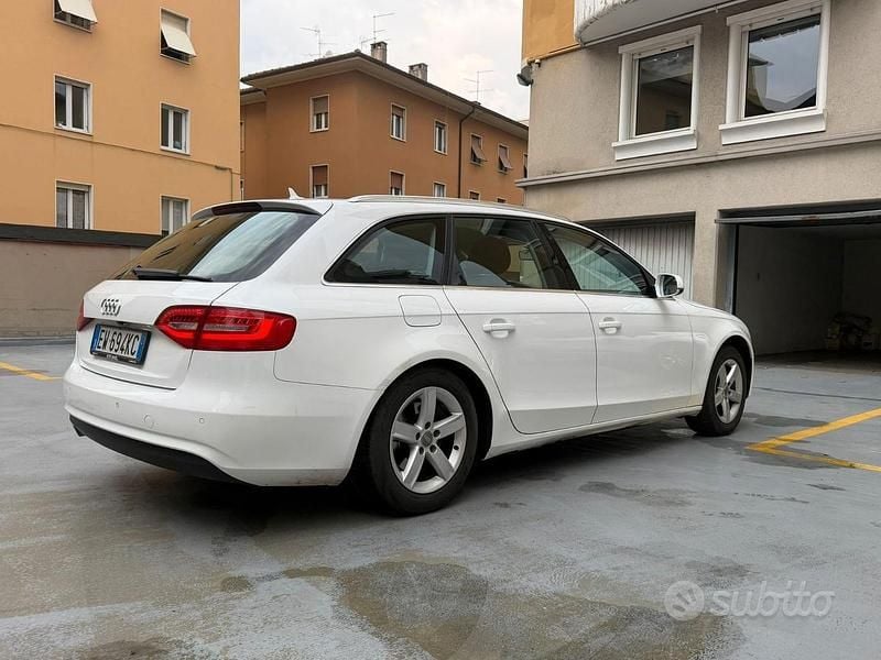Usata Audi A4 120 CV (88 kW) 2014 Bianco Station wagon