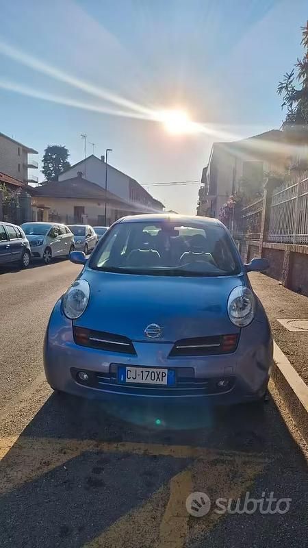 Usata Nissan Micra 80 CV (58 kW) 2003 Blu Utilitaria