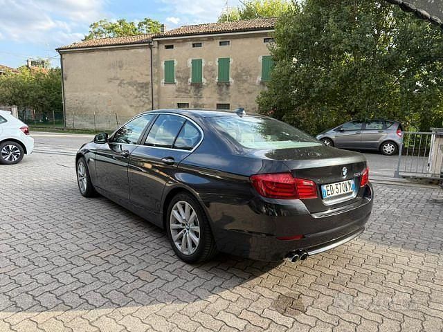 Usata BMW 530 Efficient Dynamics 258 CV (189 kW) 2010 Nero Berlina