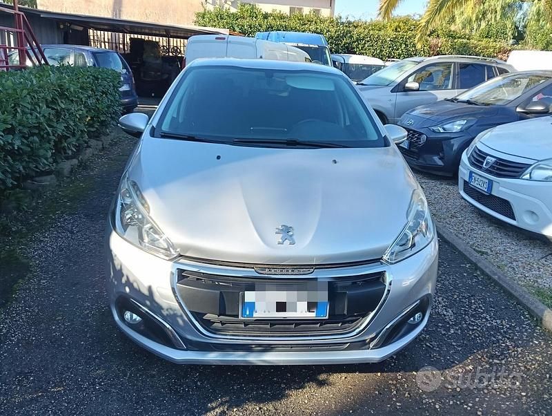 Usata Peugeot 208 Allure 82 CV (60 kW) 2017 Grigio Utilitaria