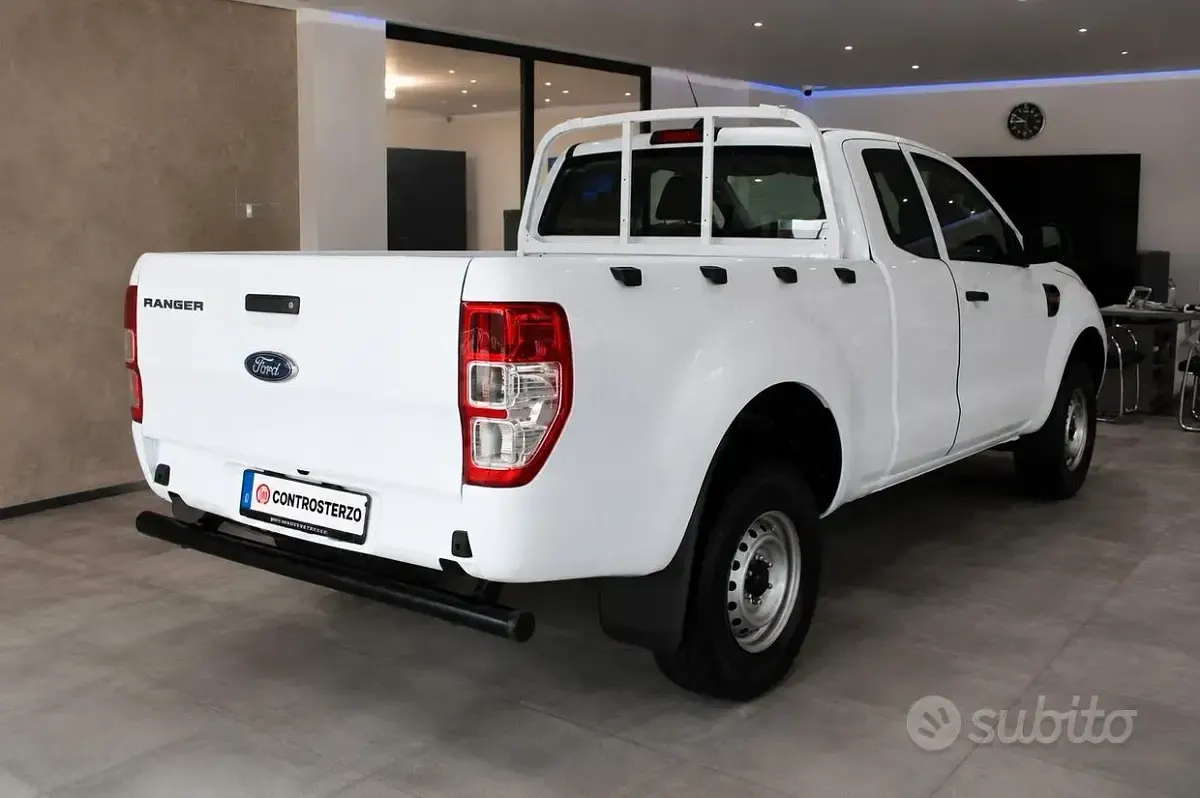 Usata Ford Ranger 131 CV (96 kW) 2022 Bianco Pick-up