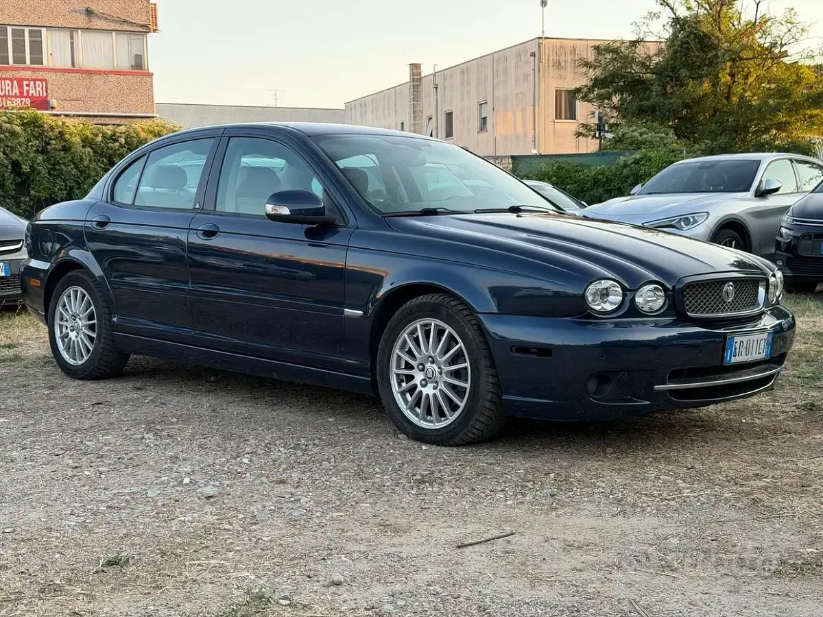Usata Jaguar X-type Premium Luxury 145 CV (106 kW) 2009 Blu/azzurro Berlina