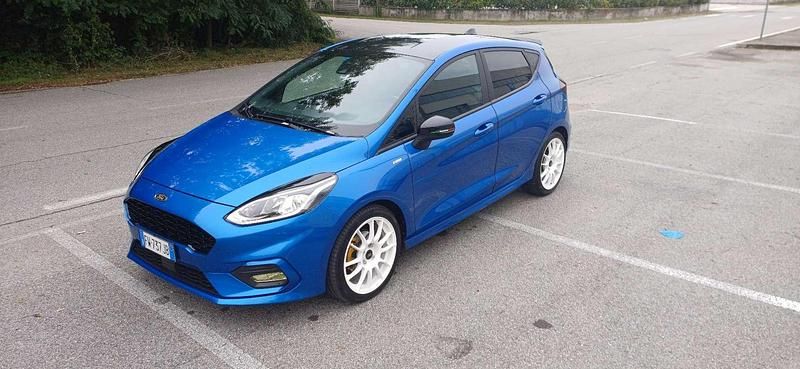Usata Ford Fiesta ST-Line 101 CV (74 kW) 2019 Blu/azzurro Utilitaria
