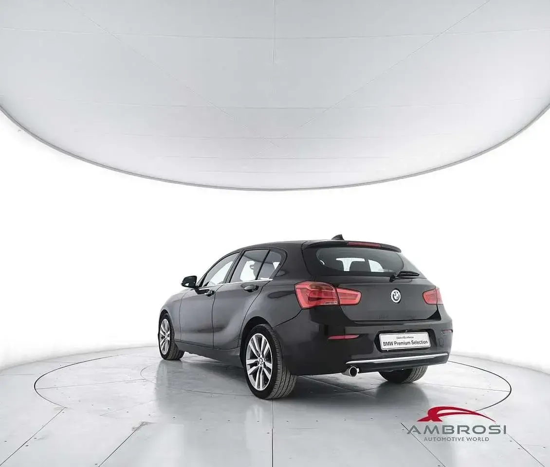 Usata BMW 118 150 CV (110 kW) 2018 Nero Utilitaria