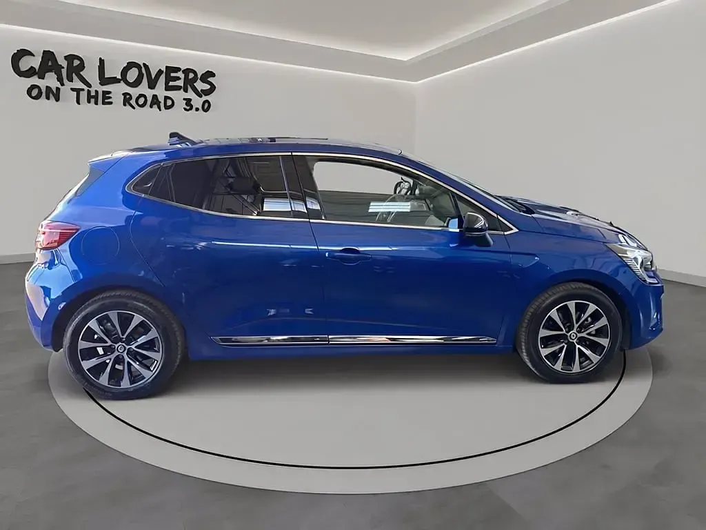 Usata Renault Clio Techno 145 CV (106 kW) 2023 Rpq celeste Utilitaria
