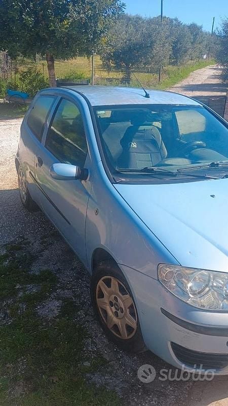 Usata Fiat Punto 2003 Blu Utilitaria