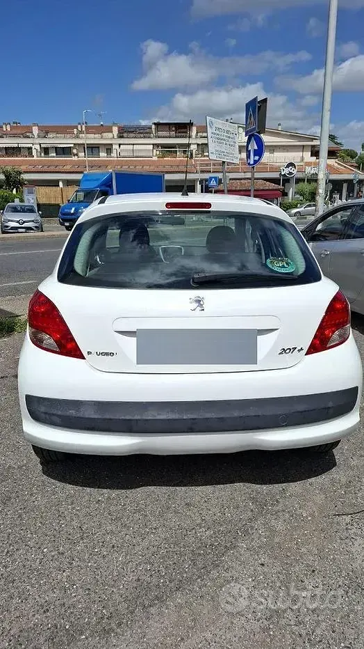 Usata Peugeot 207 73 CV (53 kW) 2013 Berlina